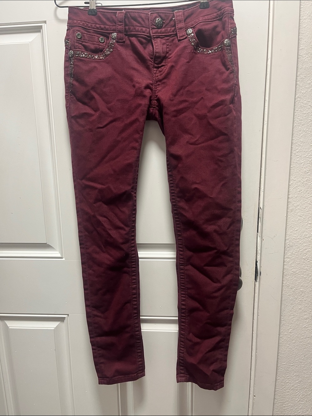 MissMe Women’s Burgundy Stretch Rhinestone Pocket Jeans